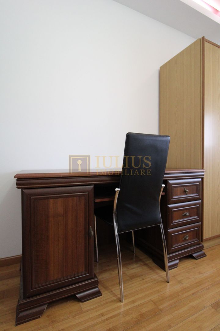 Stadion/Complex Studentesc;3 camere, 2 dormitoare egale, centrala proprie si AC. - Poză 16