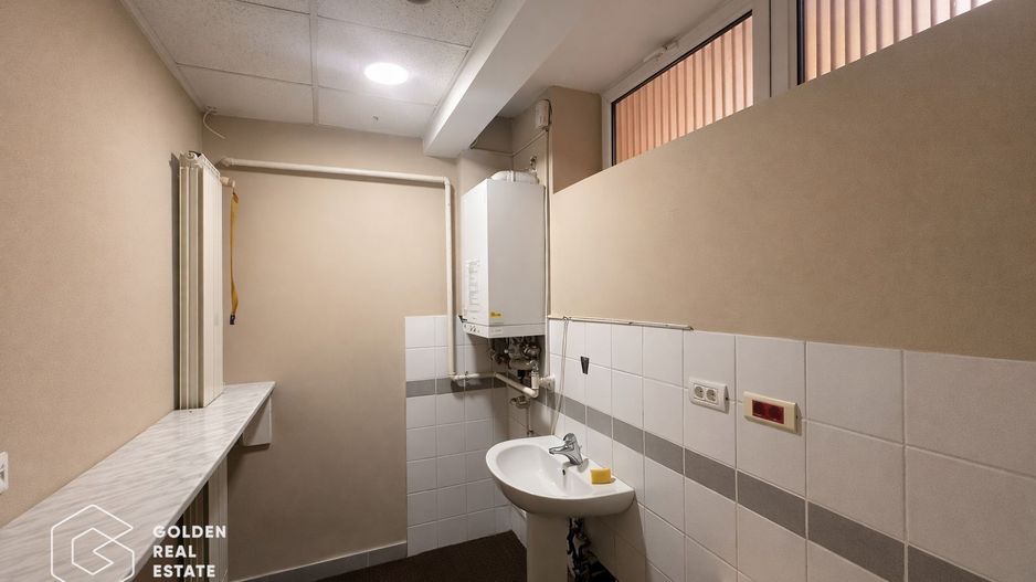 Oportunitate!Spatiu comercial central, 160mp, 5 camere, centrala proprie,parcare - Poză 12