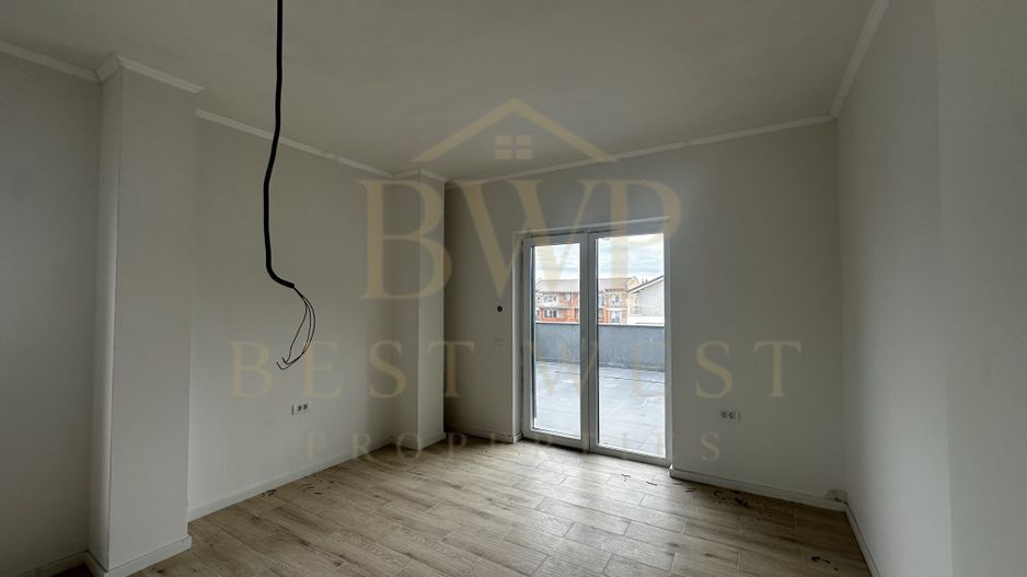 Apartament cu 4 camere, 2 bai, terasă mare, Giroc - Poză 1