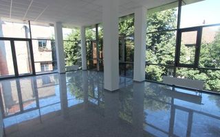 Birouri luxoase in zona centrala - Poză 4