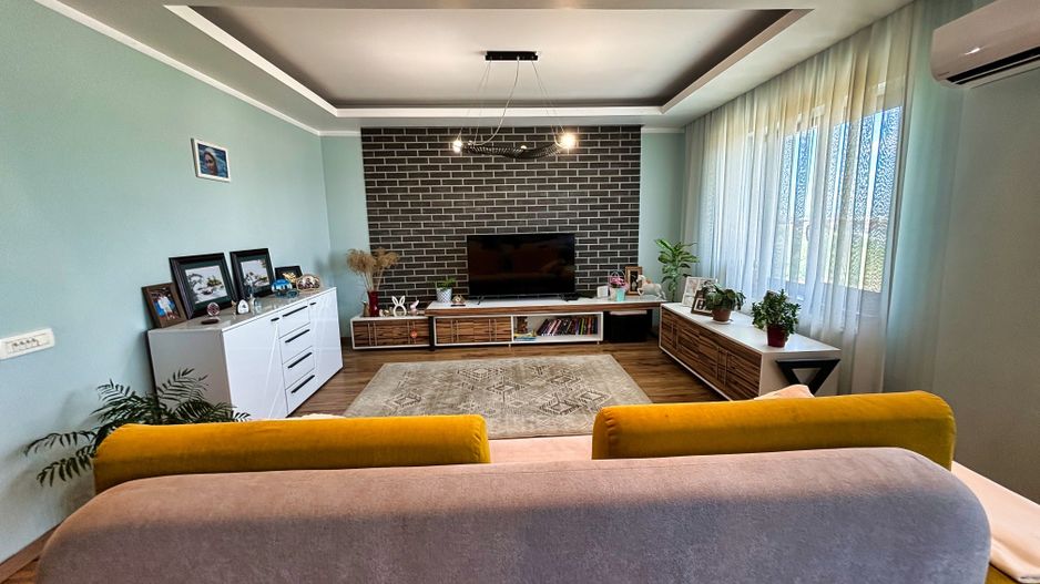 Living Generos și Locație Ideală - intrare Giroc - Poză 6