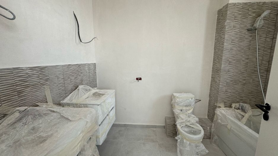 Townhouse modern cu grădină privată într-un cartier verde și sigur - Poză 9