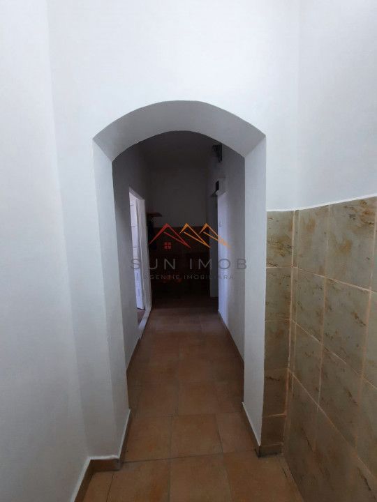 Garsoniera, zona centrala, 40 mp, recent renovata, Campina, Prahova - Poză 6