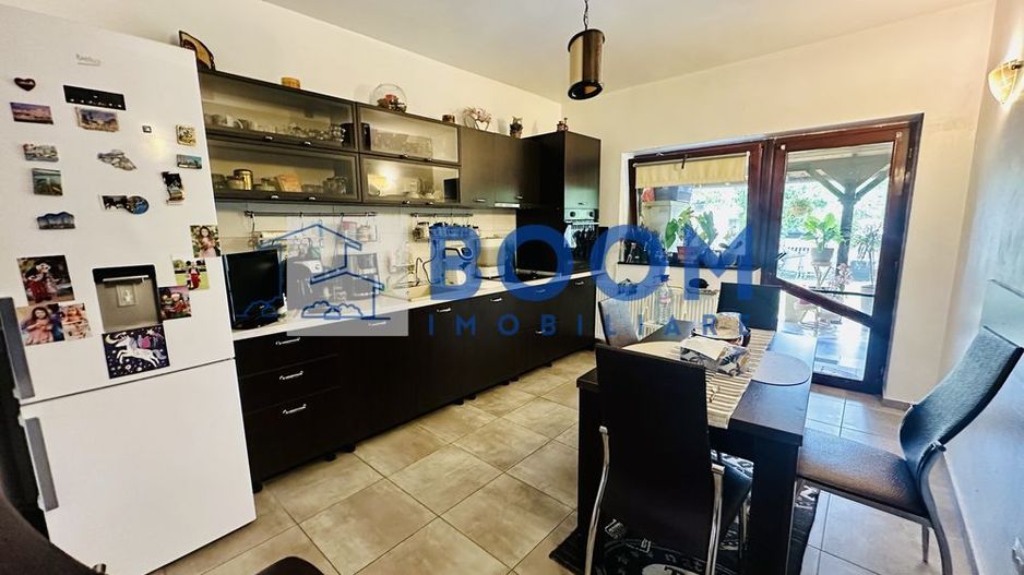 Casa moderna Vladesti | Zona Exclusivista | Curte interioara | - Poză 5