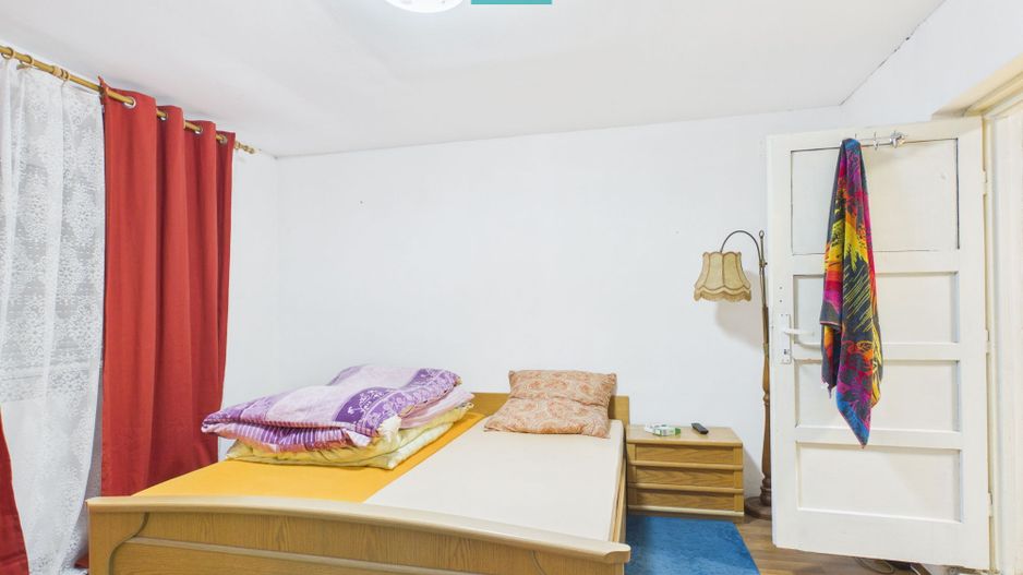 Casă cu 4 camere și teren de 800 mp în Zerind - Poză 6