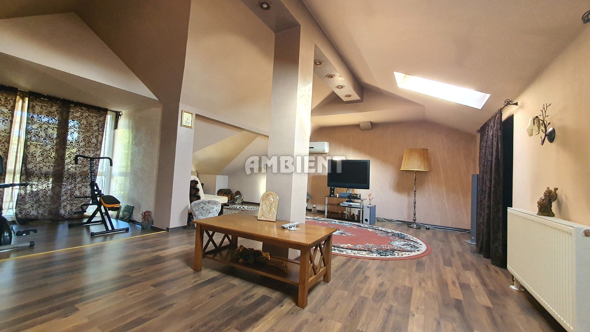 Vilă P+1E+M, ideală pentru activități comerciale, zona Donici; - Poză 9