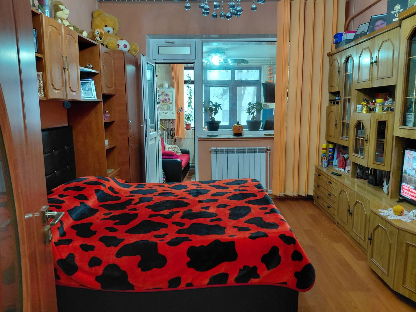 Garsonieră etaj 1, zonă Mall – mobilată și utilată, 28 mp - Poză 4