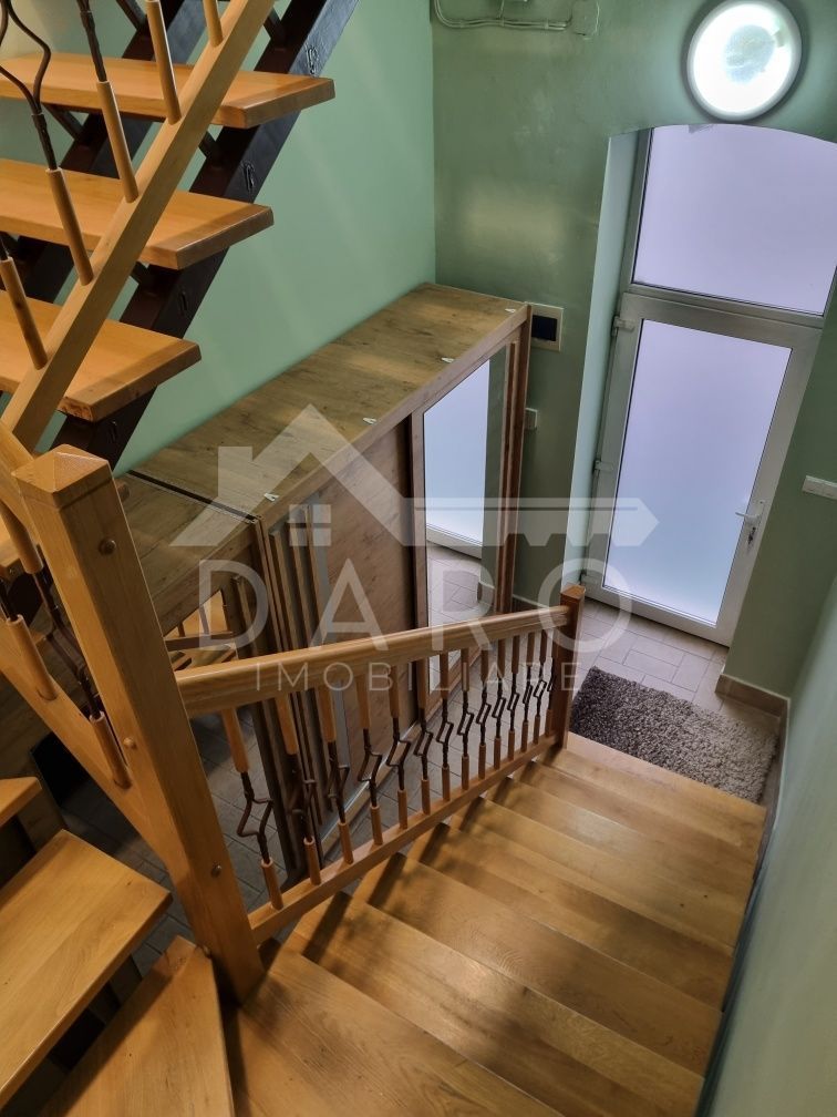 De închiriat apartament deosebit ultracentral, 3 camere, 2 băi, utilat - Poză 8