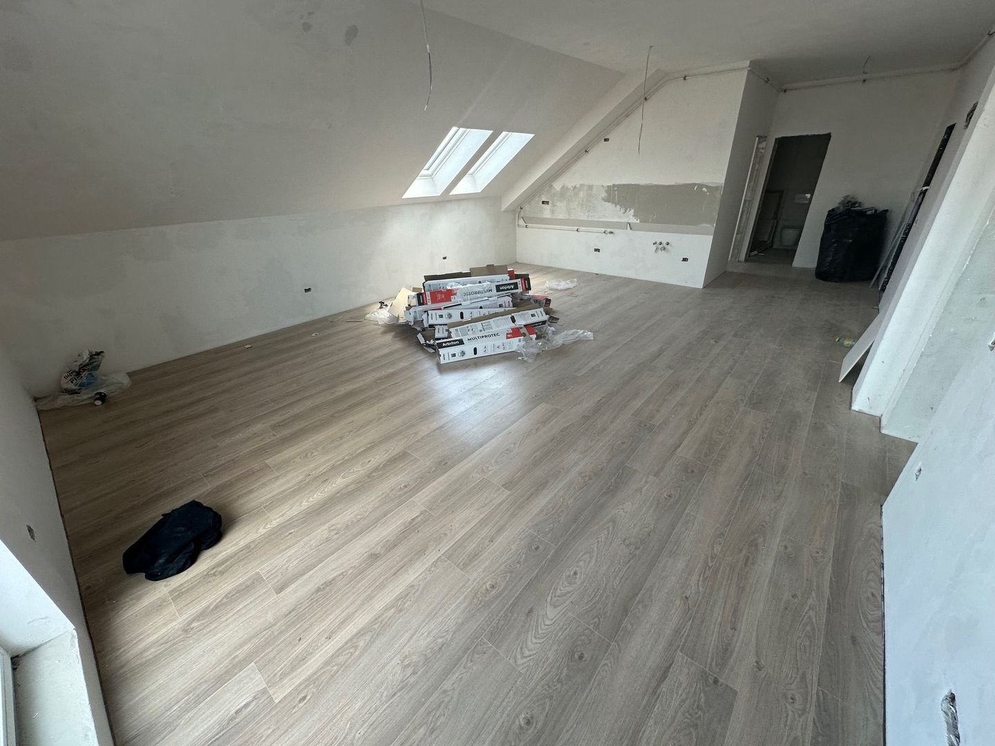 Apartment bloc nou cu lift si loc de parcare inclus - Poză 6