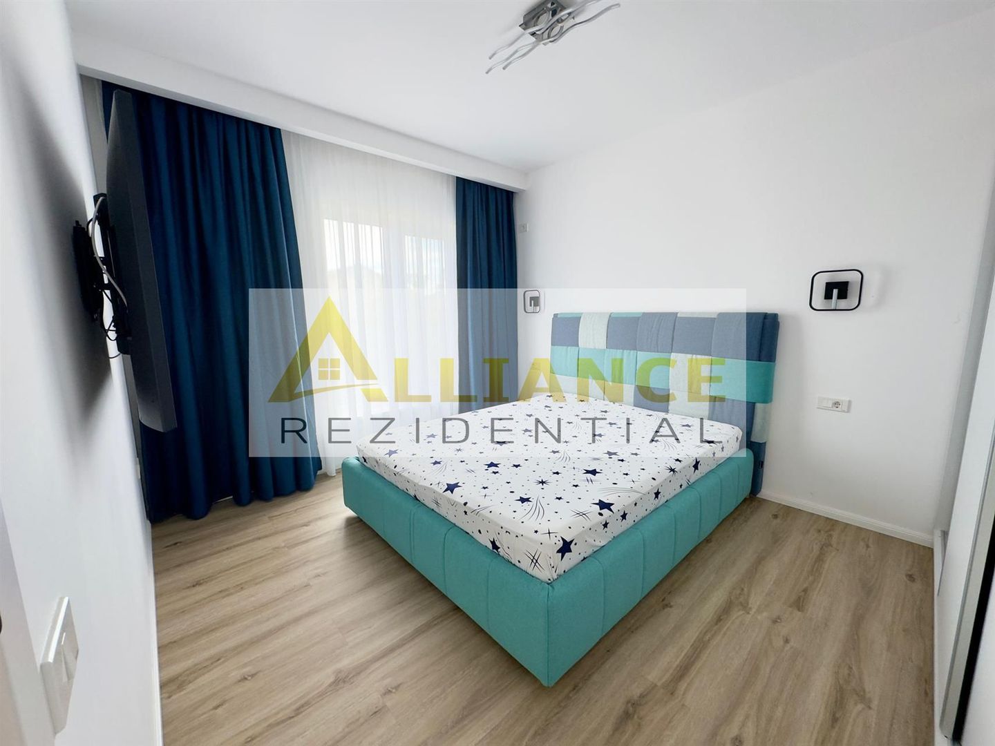 Casa Individuala - 5 camere - 2 bai - 300 mp teren - Poză 18