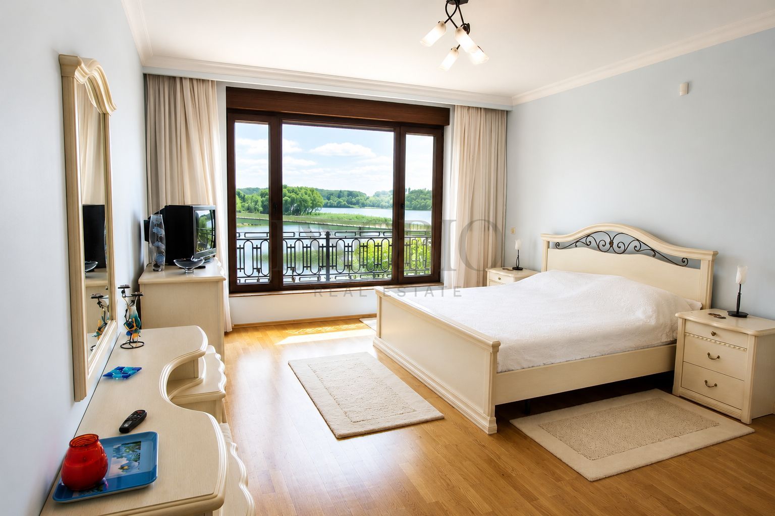 Vilă pe malul Lacului Snagov | 3.000 mp teren | 90 m deschidere lac - Poză 18