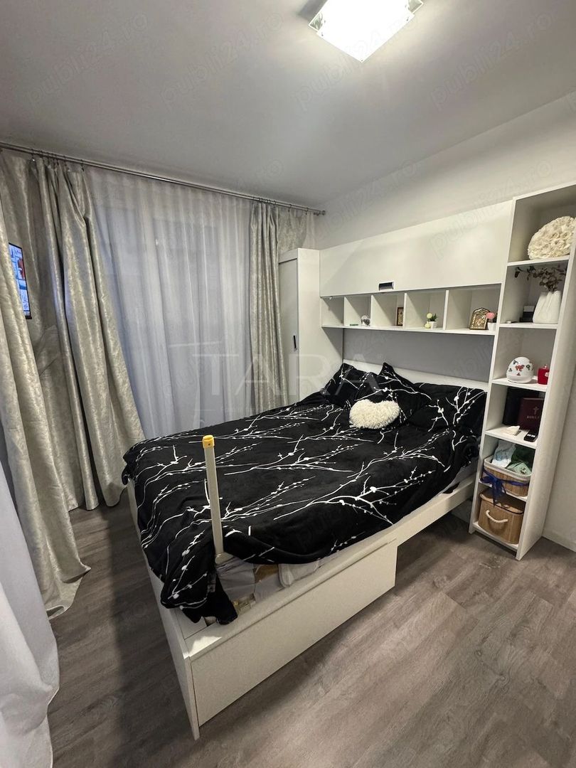 Apartament de vânzare 3 camere - Poză 3