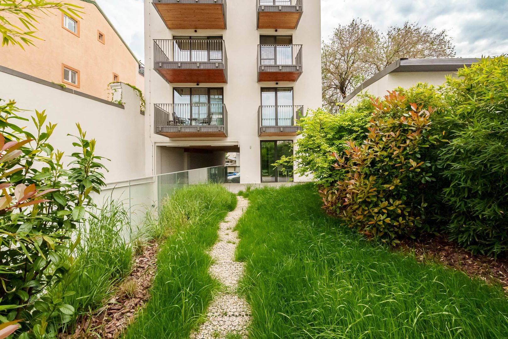 Polona Tunari Bloc 2022 Apart 3 camere 90 mp premium gradina proprie - Poză 2