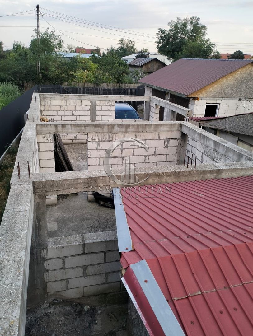 Casa si teren 970mp in comuna Costesti/BZ ~ constructie 2013 - Poză 46