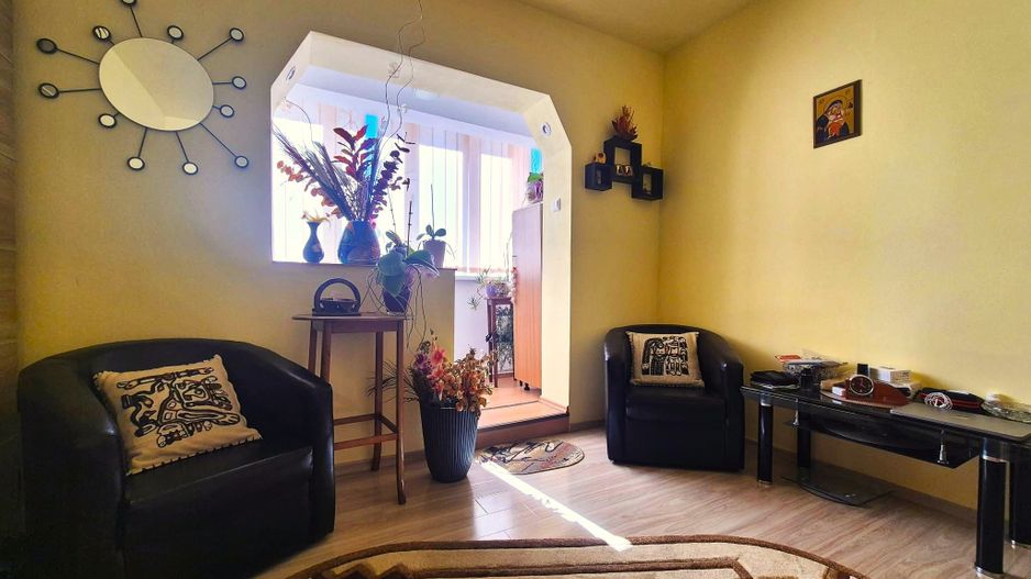 Exclusivitate - Apartament pretabil locuit, toate facilitătile in apropiere - Poză 2