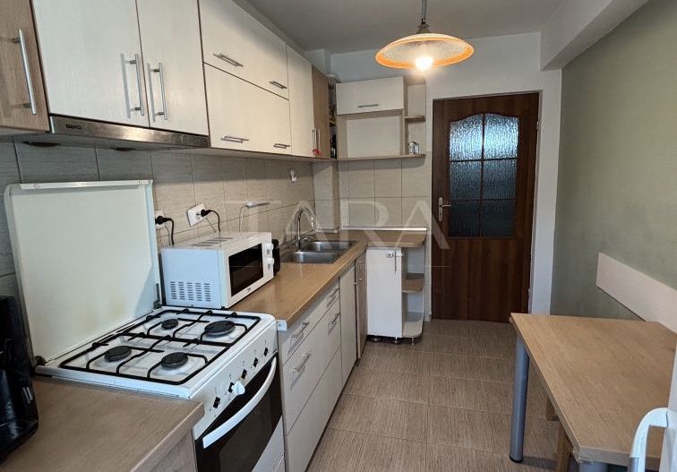 Apartament cu 2 camere, 48 mp utili, balcon și parcare. - Poză 3