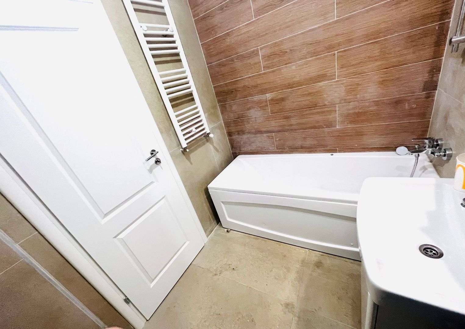 APARTAMENT DECOMANDAT BLOC 2022 CENTRAL ADDRESS - Poză 5