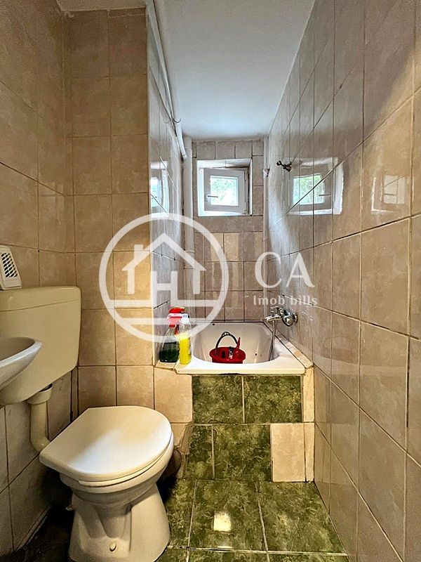 Apartament de vânzare cu 2 camere în zona Rogerius, Oradea - Poză 7