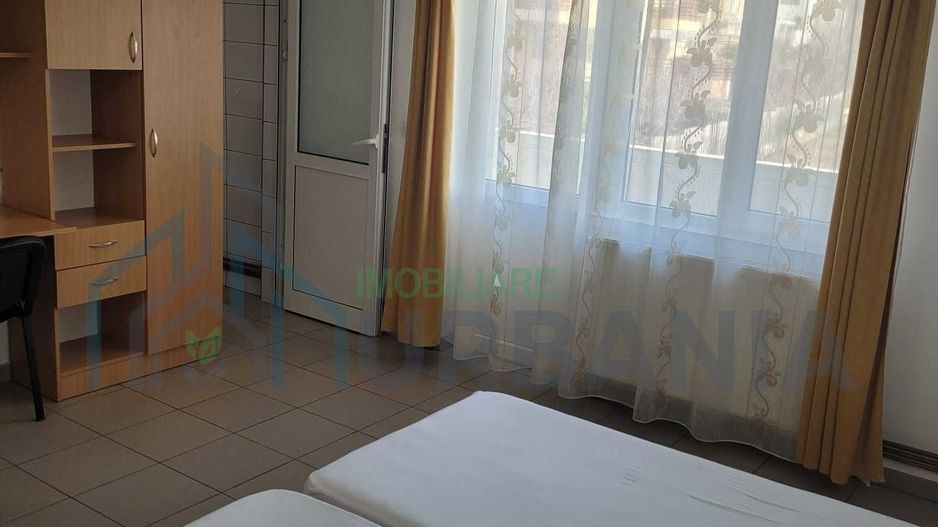 # Apartament cu 1 camera zona Podul de Fier - Poză 3