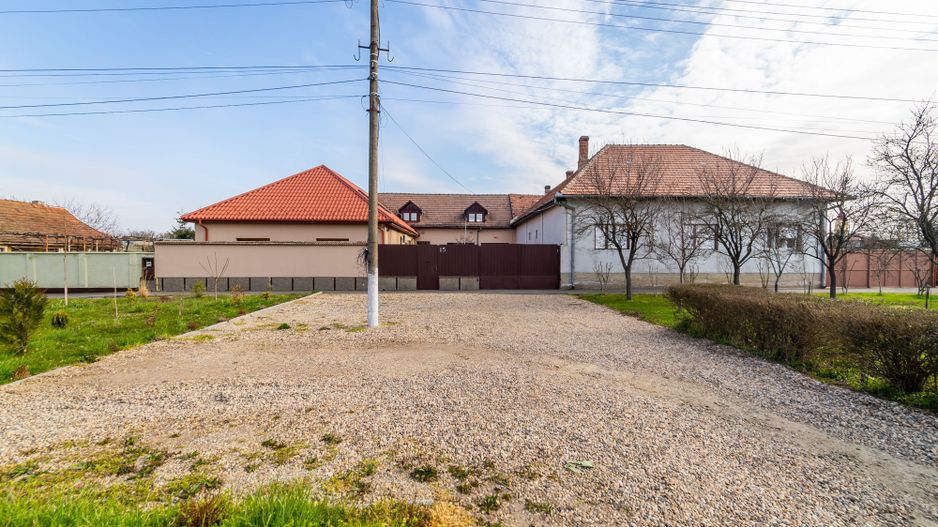 Vilă spațioasă pe teren de 1472 mp, Sânnicolau Mic - Poză 30