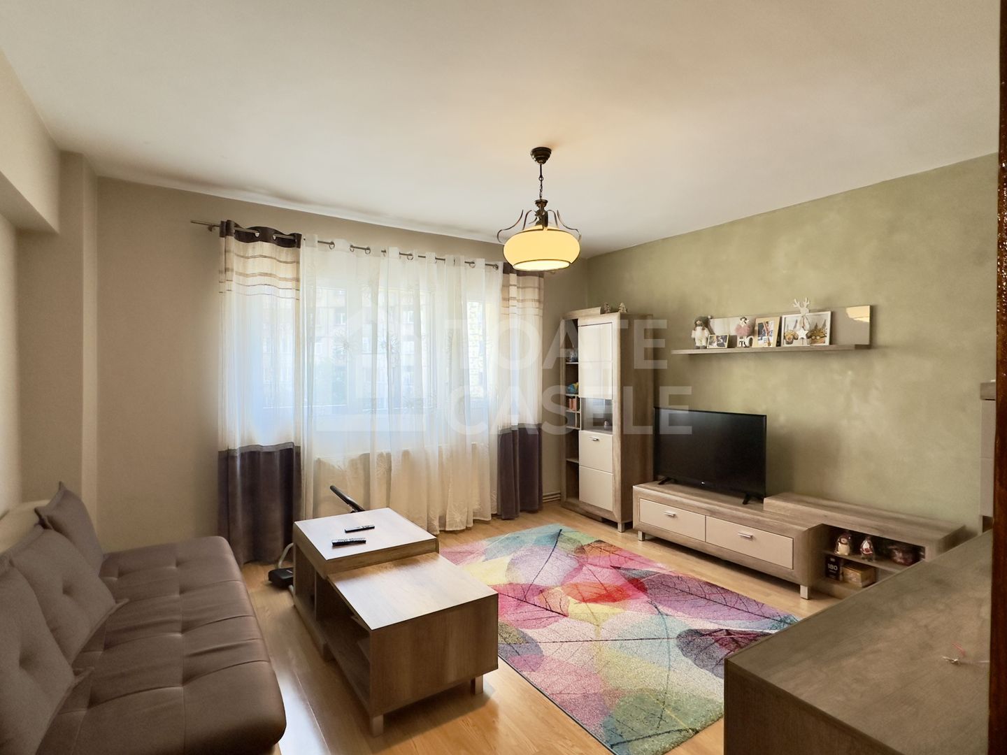 Apartament 2 camere, decomandat, zona Fabricii - Poză 1