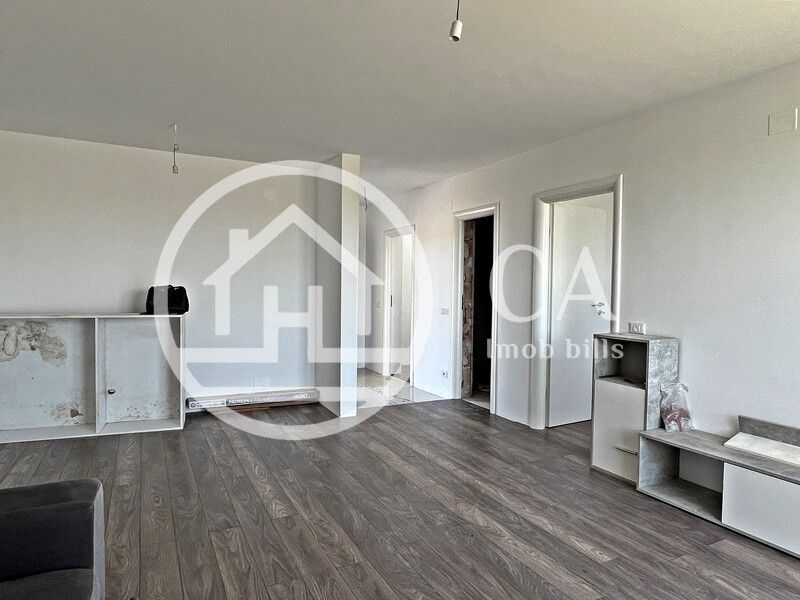 Casă de vânzare cu 3 camere în Nojorid, Bihor - Poză 2