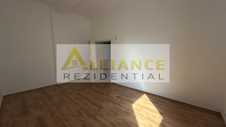 Casa individuala de vanzare in Catelu - 14 camere - teren 1550 mp - Poză 8