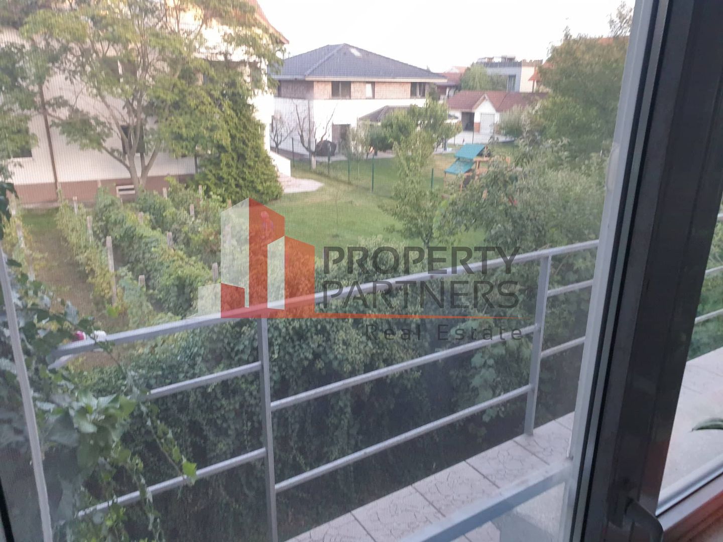 Apartament cu 3 camere in vila, Jollie Ville - Poză 2