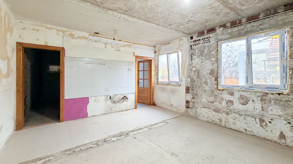 De vanzare imobil in zona Centrala - Mircea cel Bătrân - Poză 8