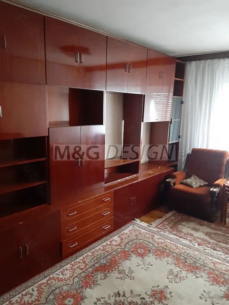Apartament 3 camere Complexul Studentesc - Poză 1