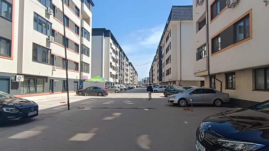 Apart. decomandat ( bucatarie separata+balcon ) + Parcare ! - Poză 15