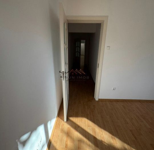 Apartament 3 camere, renovat 2024, 69 mp utili, Nord, Ploiesti - Poză 11