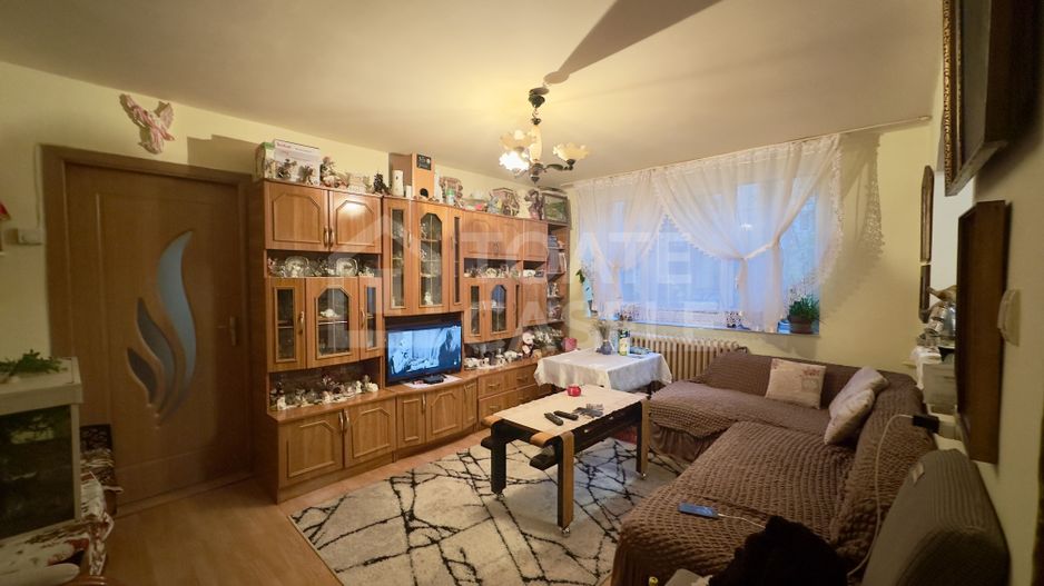 Apartament cu 3 camere, zona Piața Hermes – Gheorgheni - Poză 1