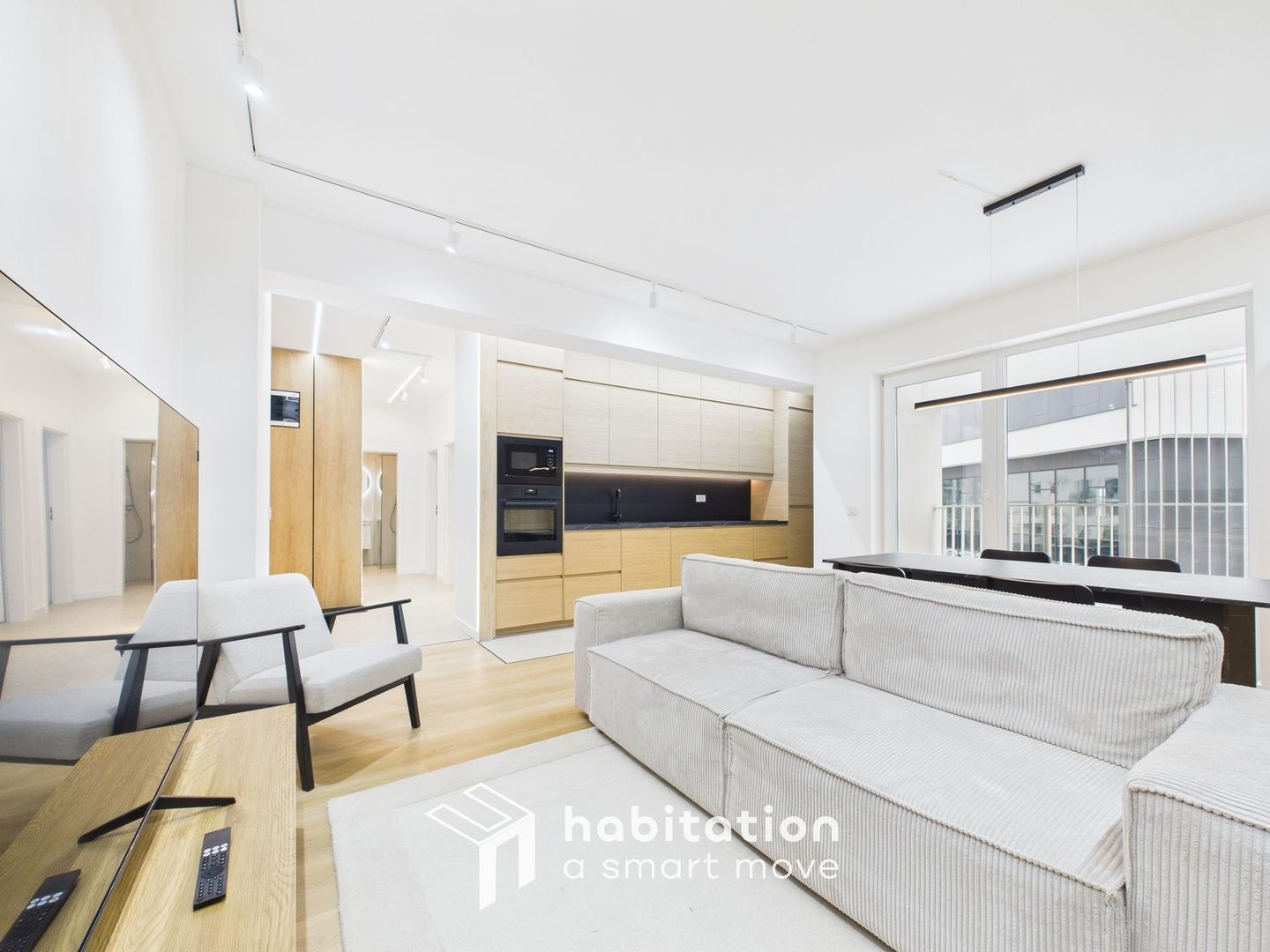 Acasă începe aici: 3 camere, prima închiriere,  Central - City of Mara - Poză 2