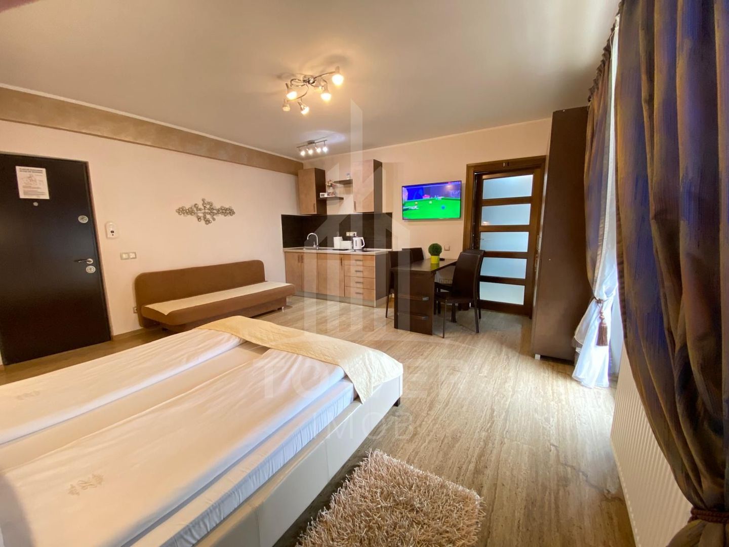 Studio de închiriat-Zona Centrala-1-3 luni - Poză 5