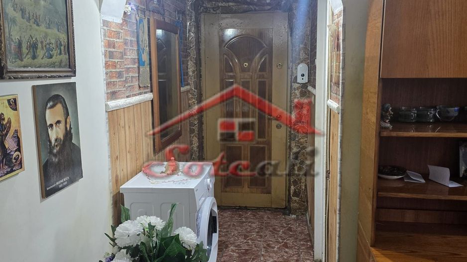 Apartament 2 camere etaj 1/4 Campina zona semicentrala - Poză 9