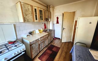 De inchiriat apartament 3 camere, etaj 1, Cetate - Poză 7