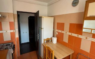 Apartament 3 camere semidecomandat, mobilat, cu centrală proprie, zona Splai Bahlui, Iași - Poză 4