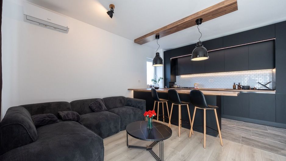 Apartament Alphaville cu vedere superba spre Tampa - Poză 1