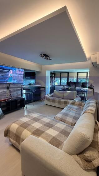 VANZARE 3 CAMERE DECOMANDAT TINERETULUI - Poză 2
