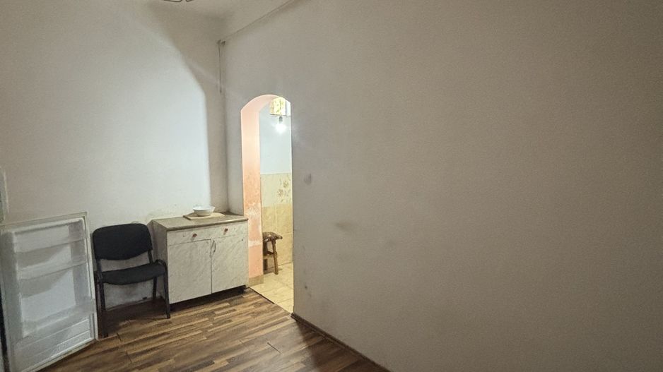 Apartament cu o camera generos zona Dimbovita - Poză 6