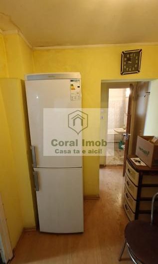 Vand apartament zona linistita - Poză 9