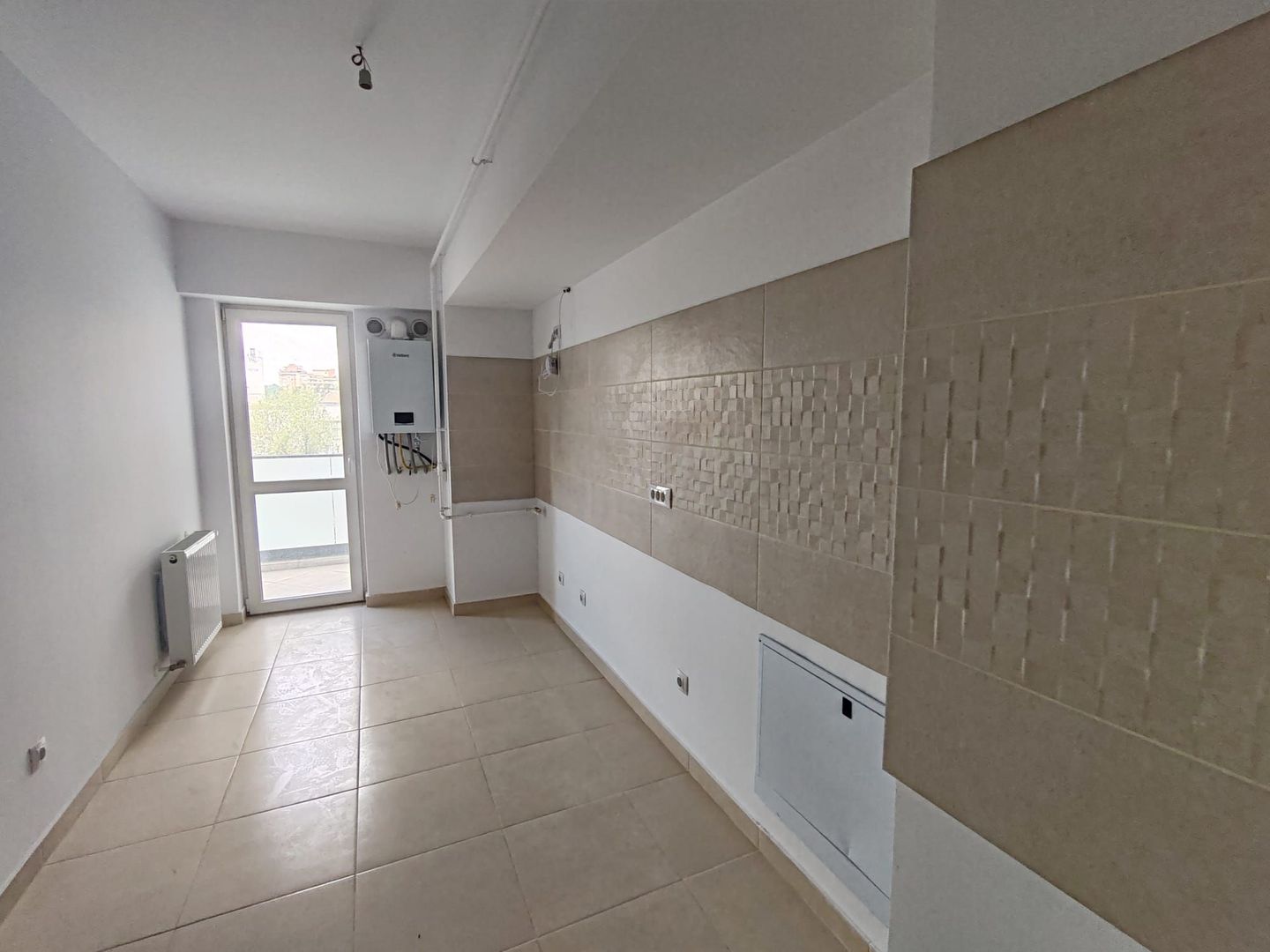 INTABULAT!Ap. 2 camere, Dec., et2, 145.000euro cu TVA parcare inclusa - Poză 2