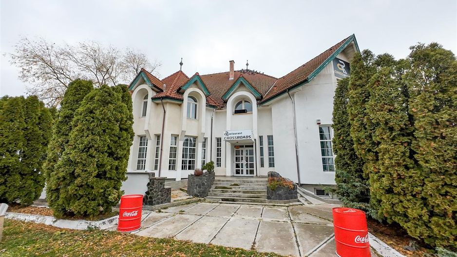 Potential Imobiliar remarcabil, recomandat domeniului Petrolier & HoReCa, DN11 - Poză 8