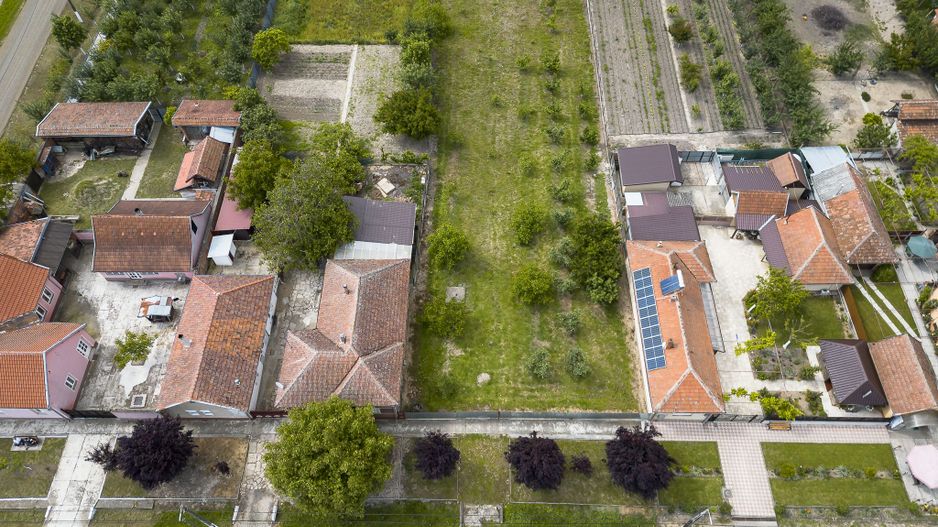 Teren intravilan in comuna Cermei - Poză 9