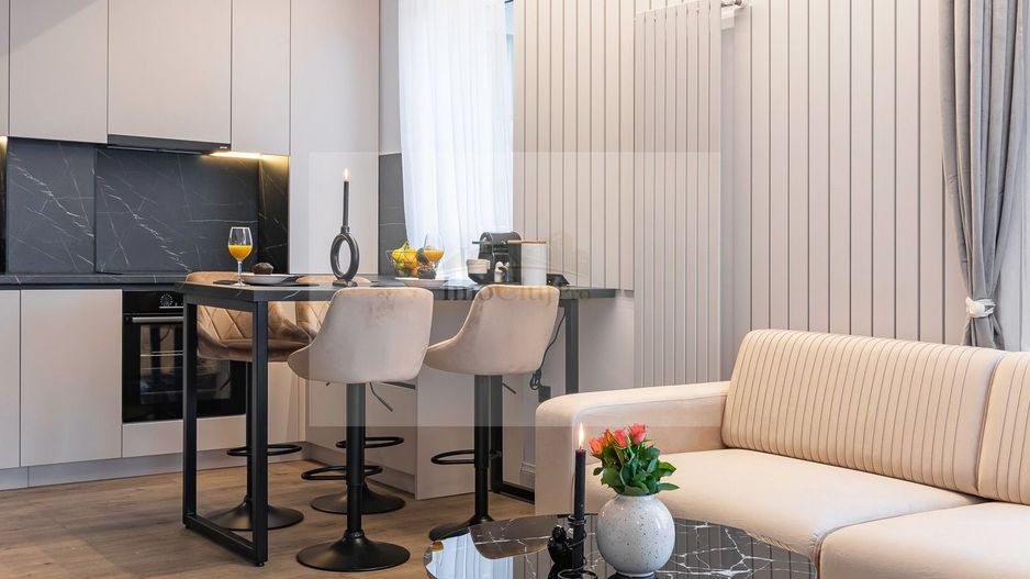 🌟 Apartament vanzare 2 camere, ultrafinisat, parcare, zonă centrală - Poză 11