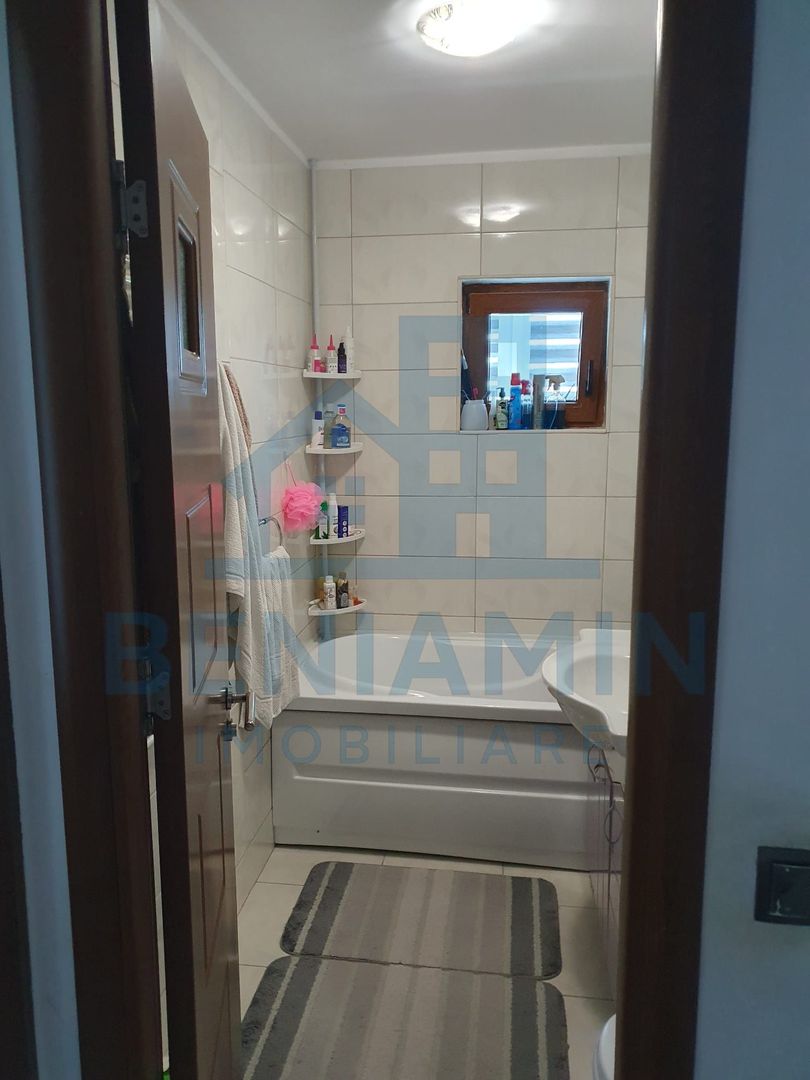 Apartament 4 camere etaj 1 Cartier Noua 99mp doua parcari - Poză 11