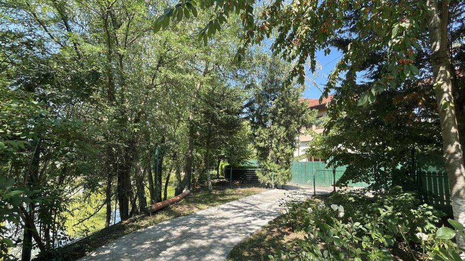 VILA CU 5 DORMITOARE IN COMPLEX REZIDENTIAL - Poză 26