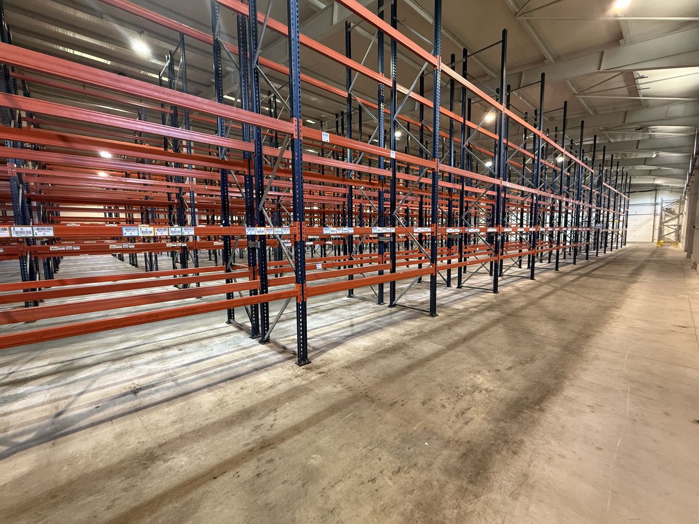 Depozit logistic 2.586 mp de închiriat, Chitila, rafturi incluse - Poză 4