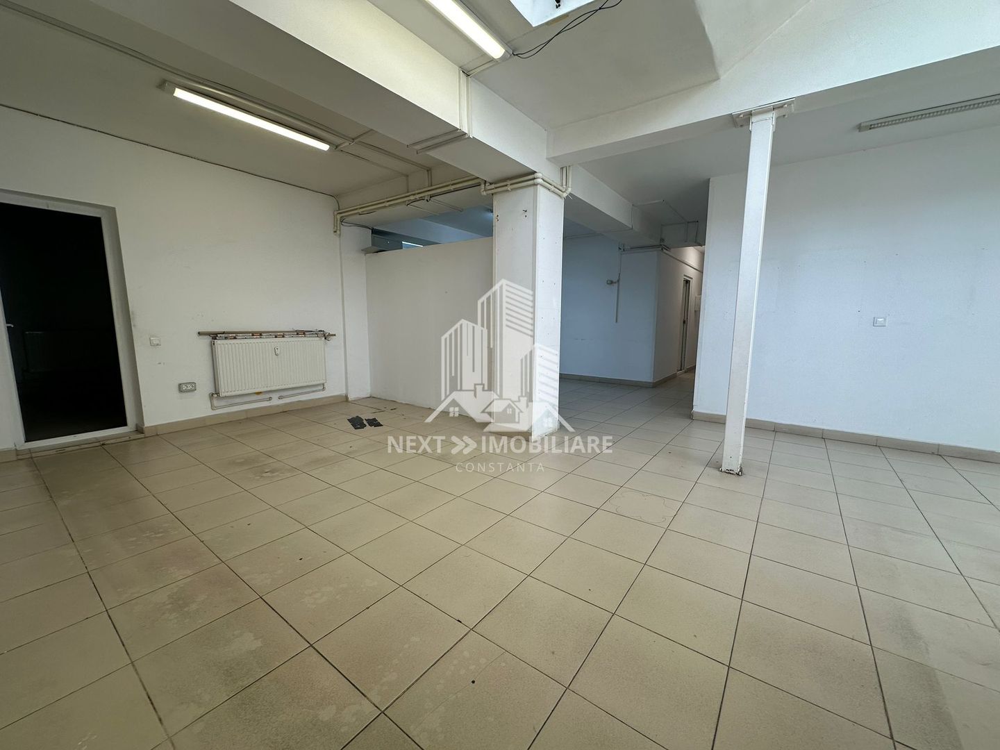 Spațiu comercial stradal si versatil 234,48 mp utili - zona Brotăcei - Poză 1